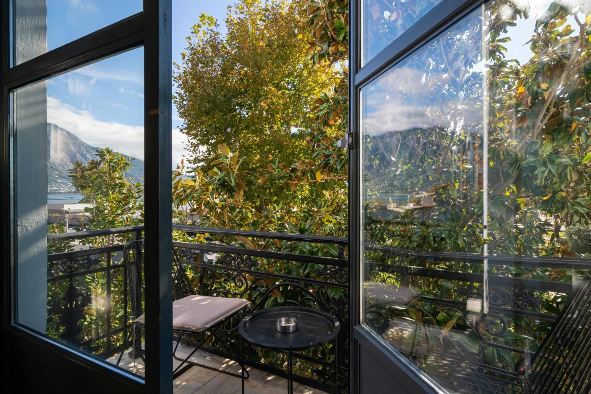 Panellinion Luxury Rooms Kalamata Exterior photo