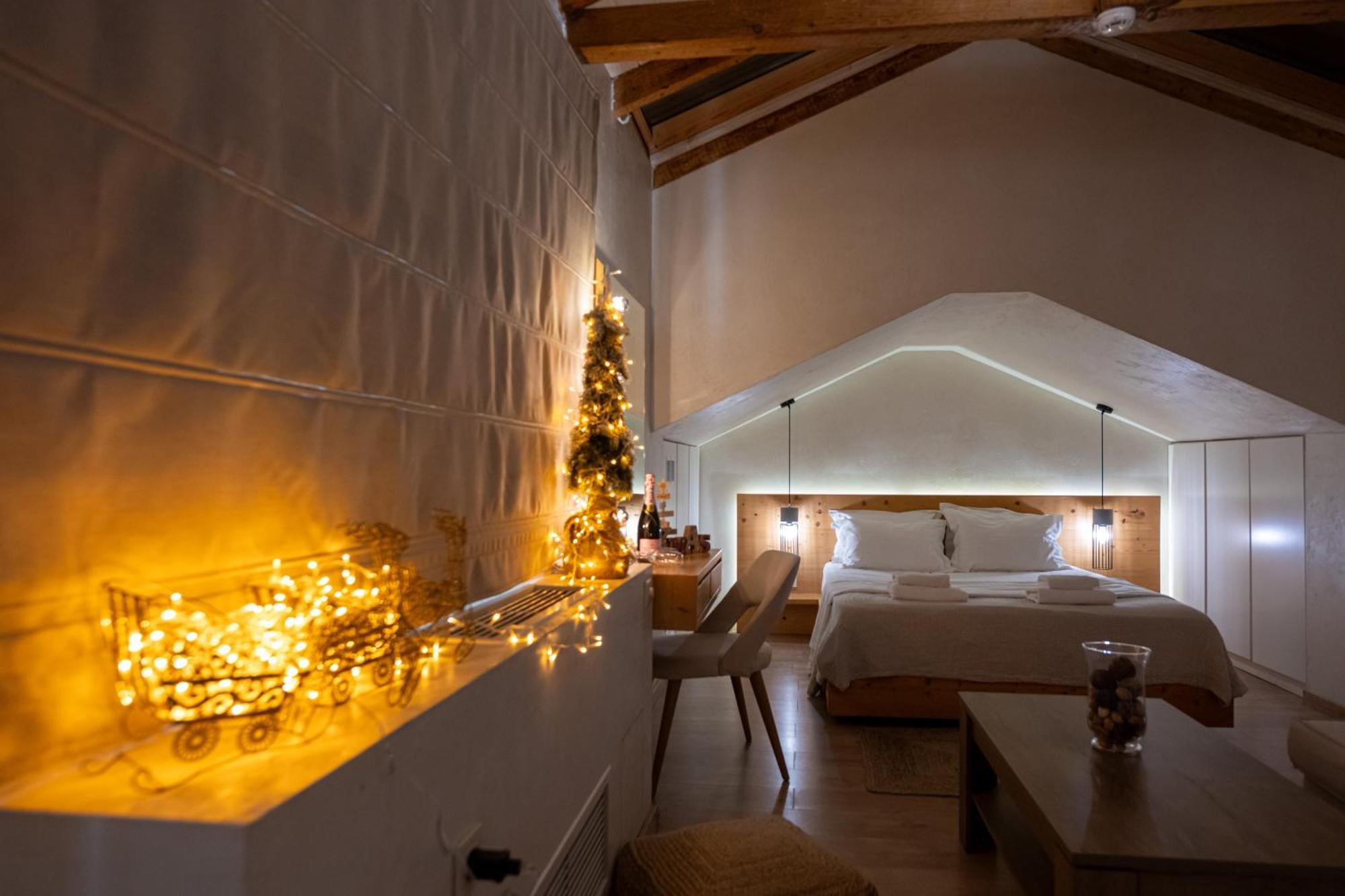 Panellinion Luxury Rooms Kalamata Exterior photo